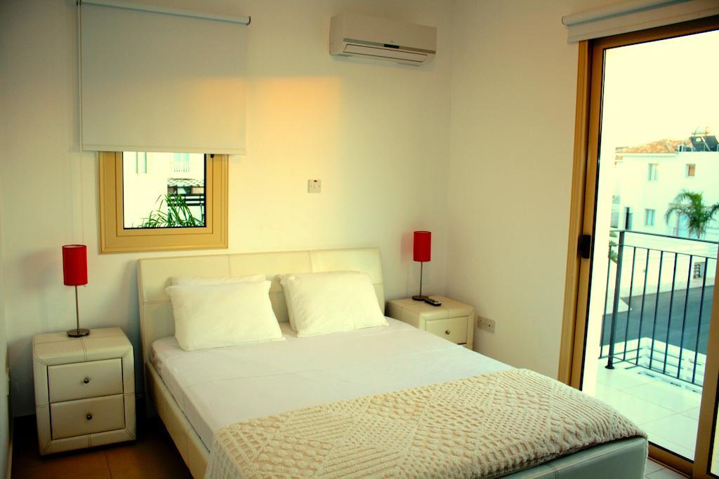 Palm Tree Villas Protaras Phòng bức ảnh